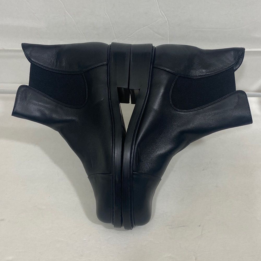 NWOB STUART WEITZMAN Black Leather Ankle Boots Women's Size 5B - Picture 5 of 11